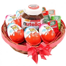 Коробка сладостей (Nutella, TicTac и Kinder)