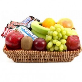 Корзина фруктов и сладостей (4 кг)