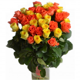 Оранжевые и желтые розы 50 см. Изменяемое количество розы в букете.