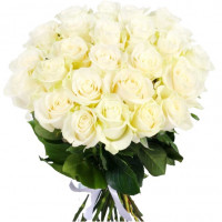 Ziedu pušķis Baltas rozes 40 cm (maināms ziedu daudzums)